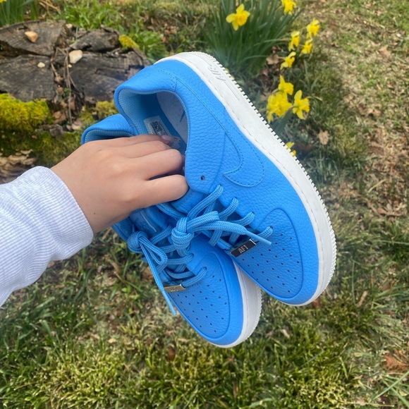 Air Force Ones - Picture 4 of 6